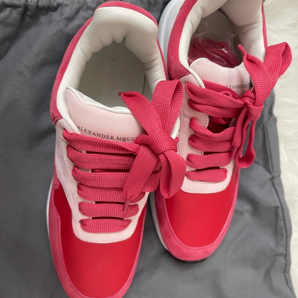 Alexander McQueen pink suede sneakers size 37.5 - Picture 8 of 8